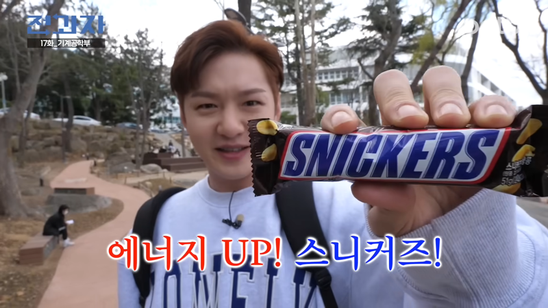 snickers_marketing_campaign