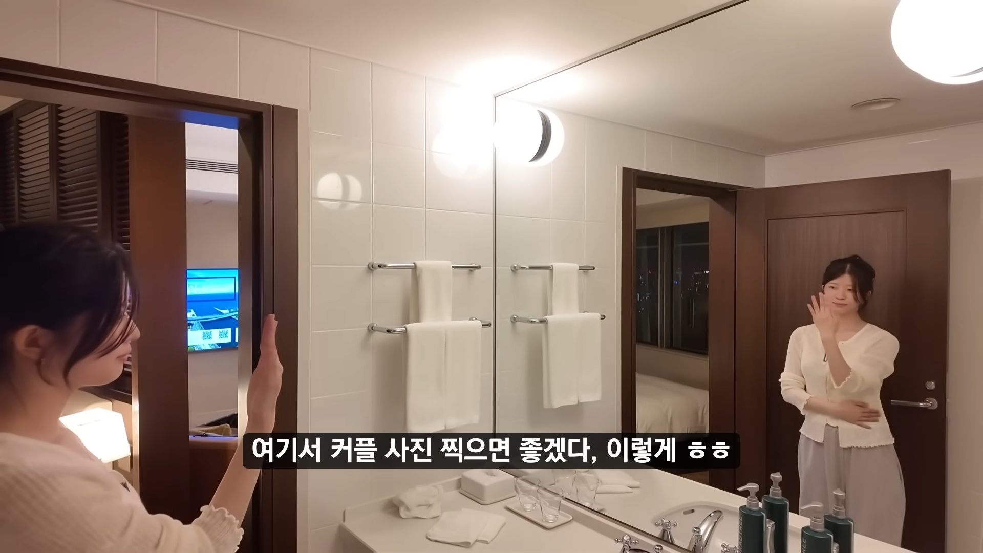 japan_hilton_hotels_couple_influencer_content_marketing